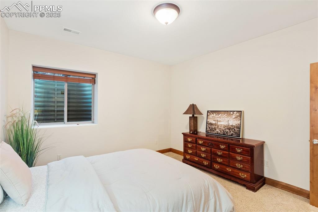 Image 38 of 47: Bedroom