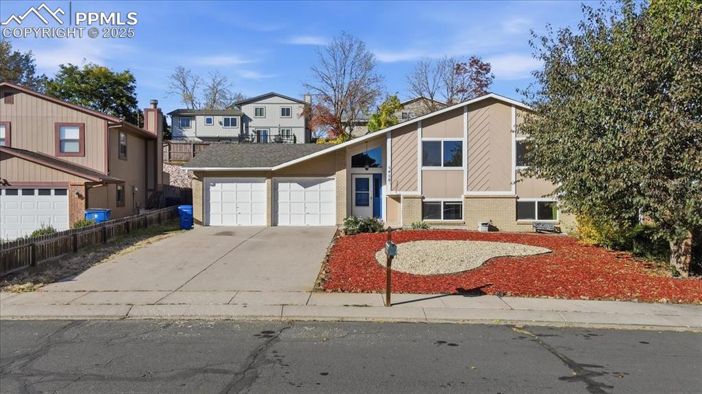 Image 10 of 47: Low maintenance landscaping.