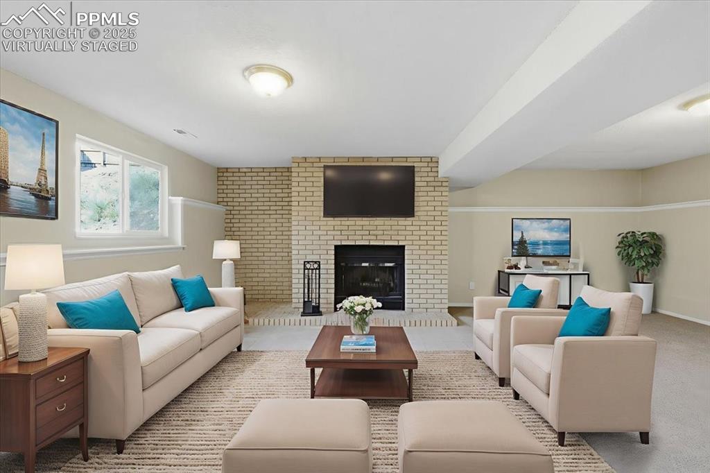 Image 4 of 47: Virtually staged.