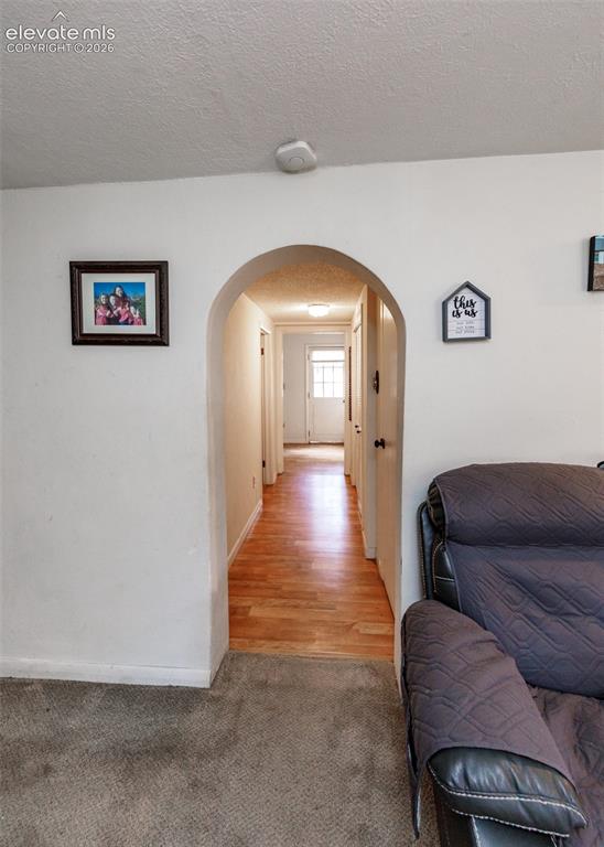 Image 12 of 39: Hallway