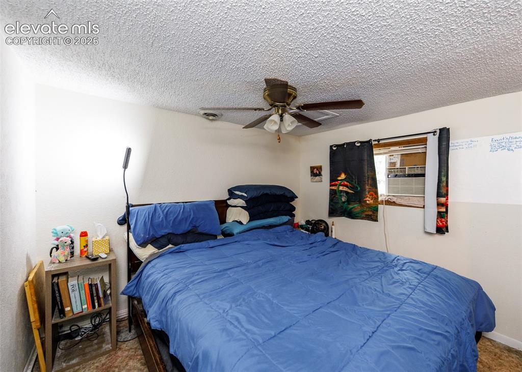 Image 17 of 39: Bedroom