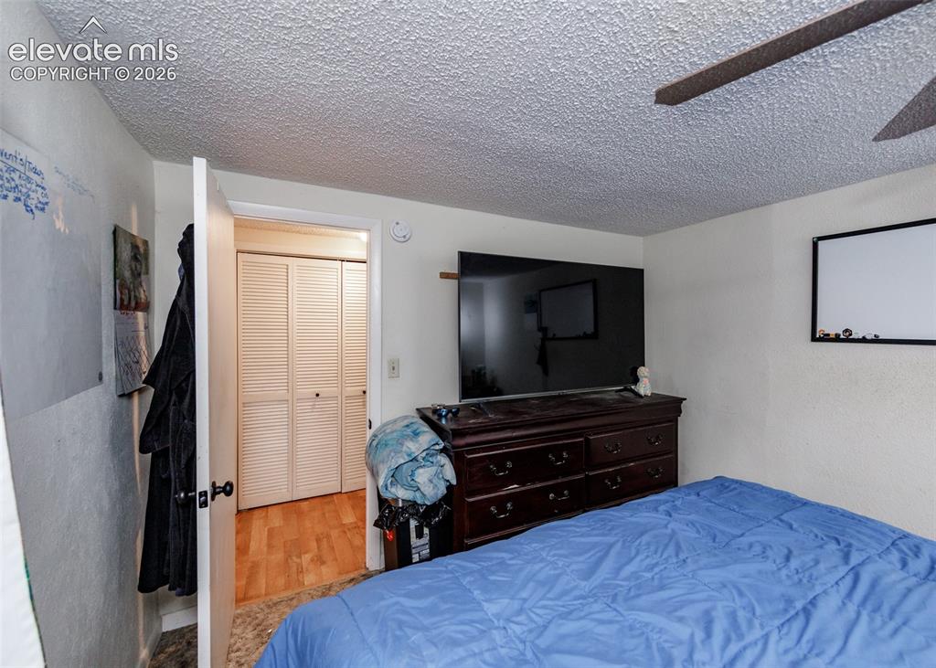 Image 18 of 39: Bedroom