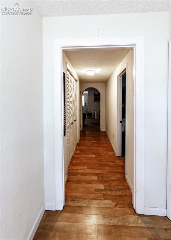 Image 23 of 39: Hallway