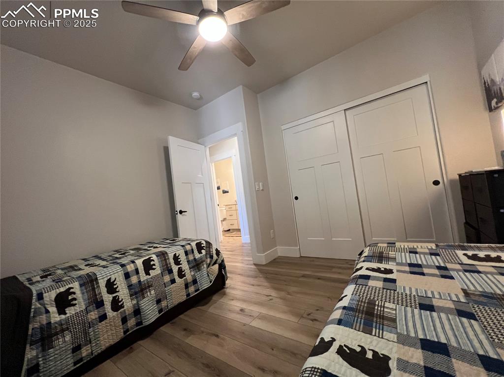 Image 25 of 37: Bedroom