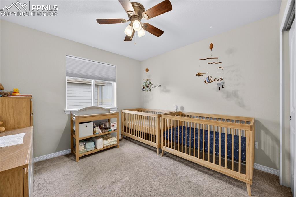 Image 11 of 24: Bedroom