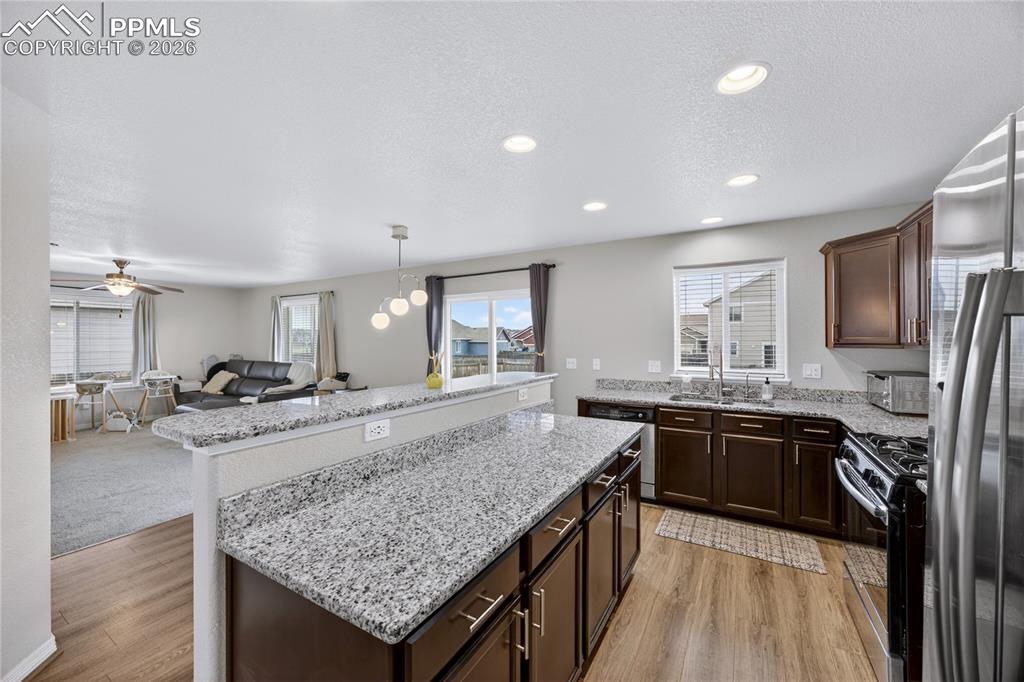 Image 3 of 24: Kitchen