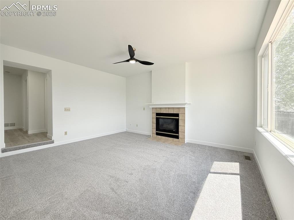 Image 15 of 42: Living Room