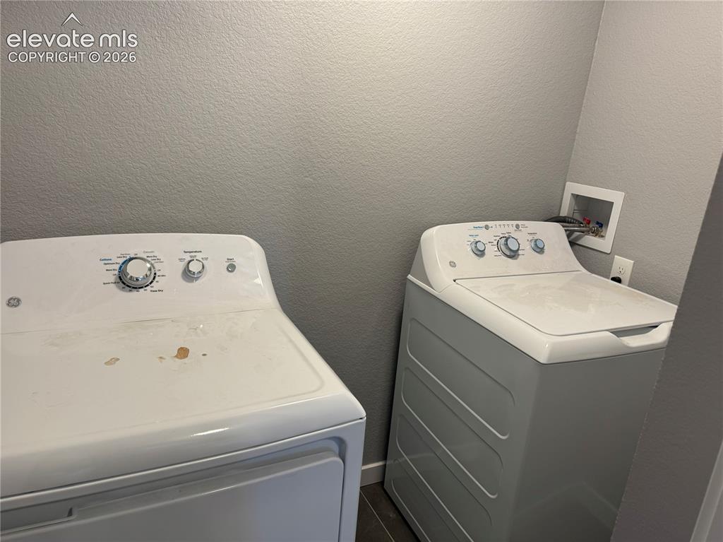 Image 29 of 35: Laundry