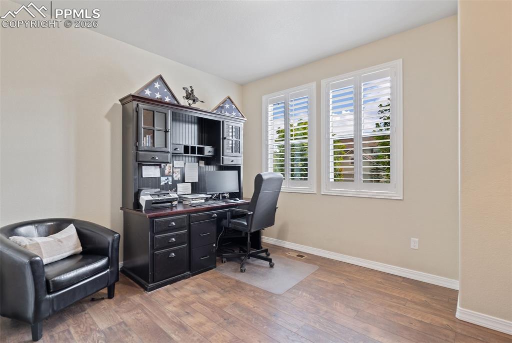 Image 13 of 42: Office