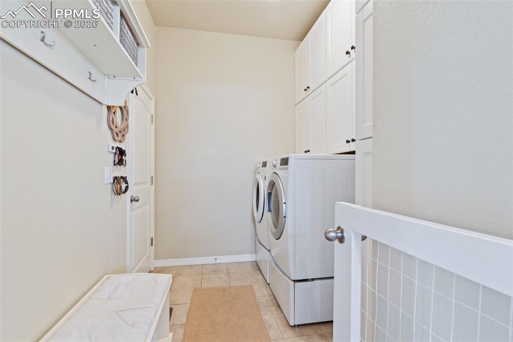 Image 15 of 42: Laundry