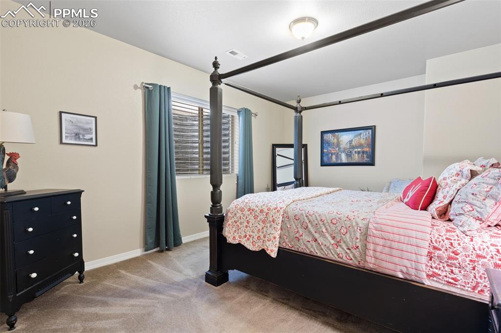 Image 28 of 42: Bedroom