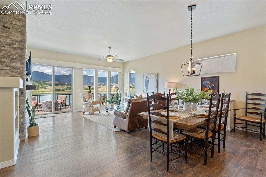 Image 8 of 42: Dining Area