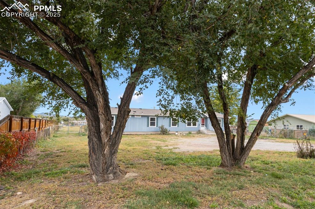 Image 2 of 37: Front of Structure