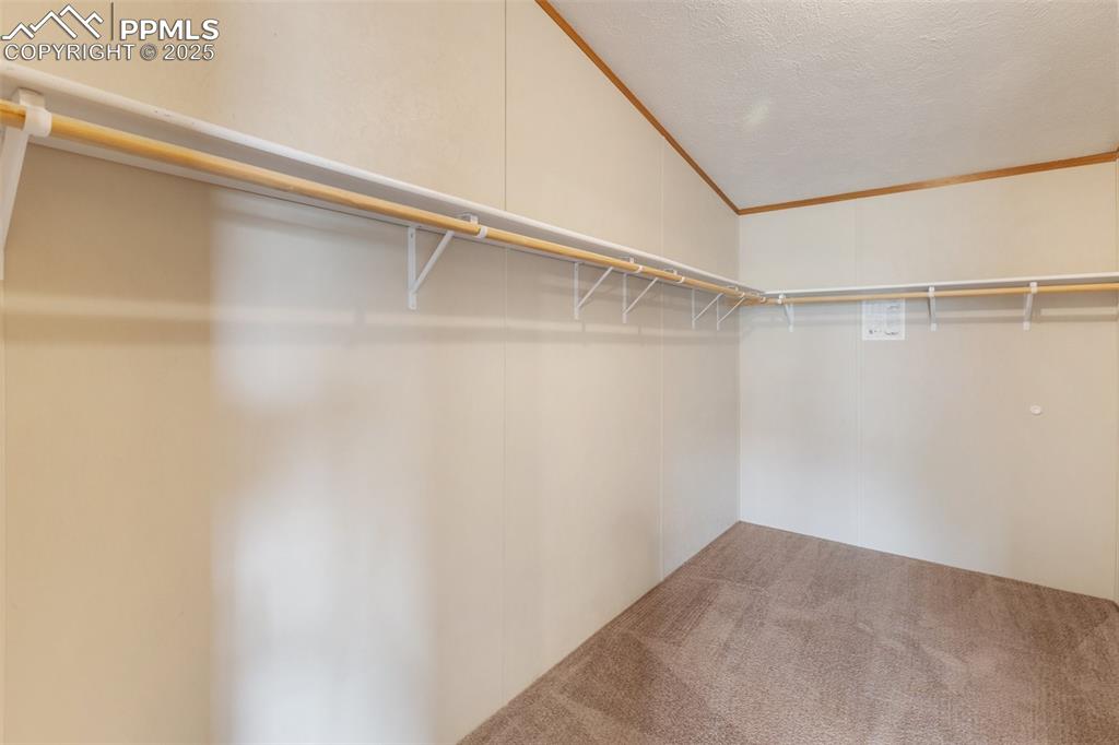 Image 20 of 37: Closet