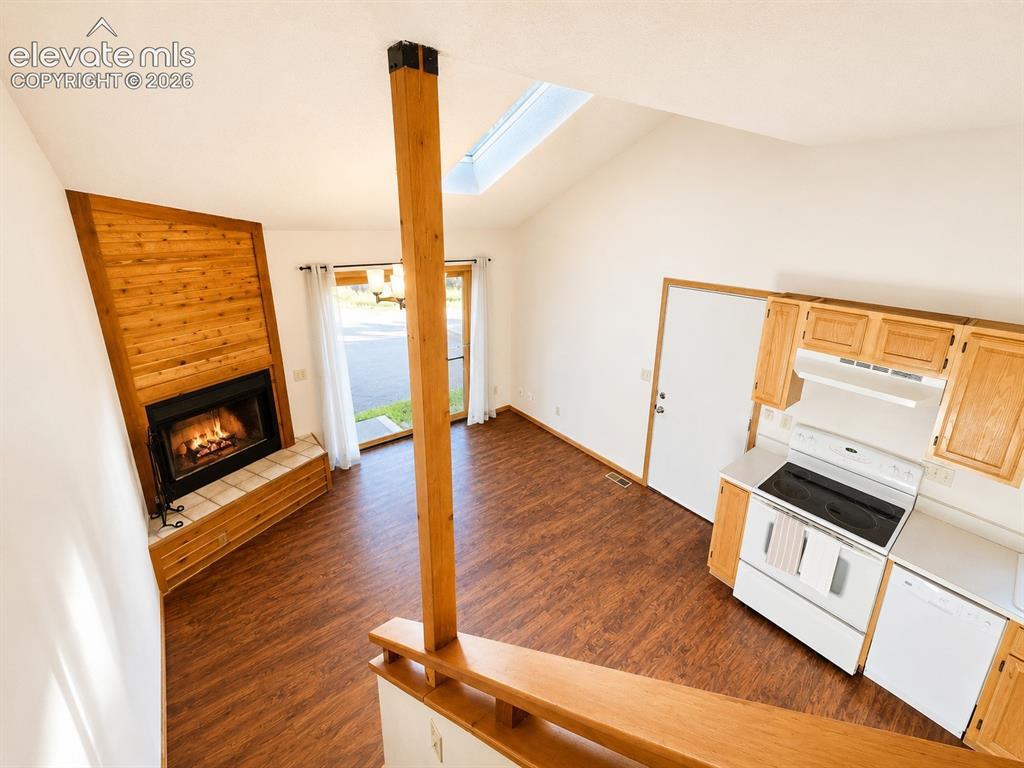 Image 9 of 24: Main-Level
