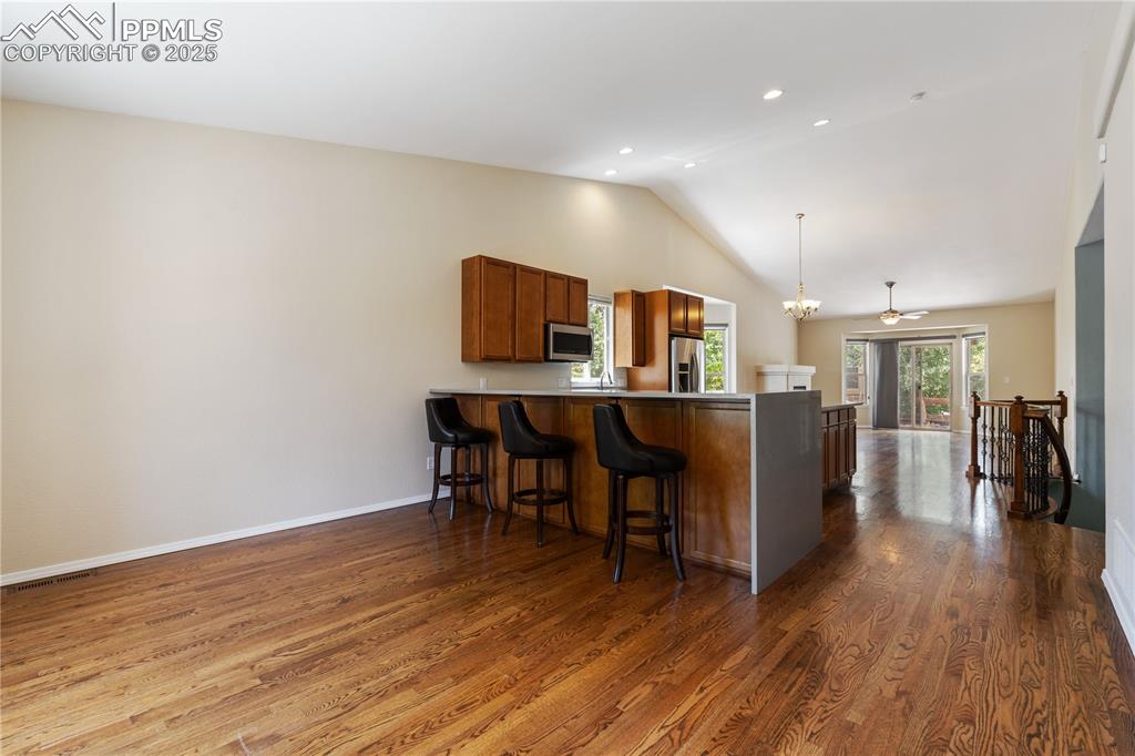 Image 3 of 50: Kitchen