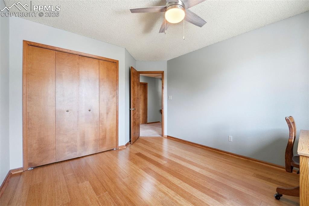 Image 36 of 50: Bedroom 3