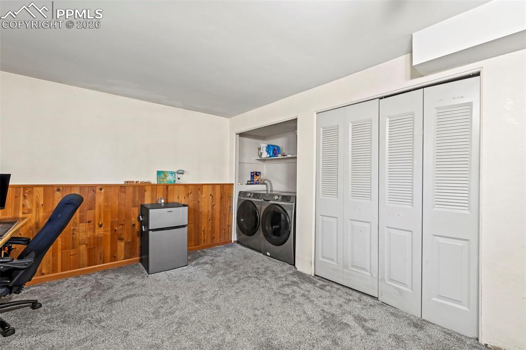 Image 29 of 44: Laundry