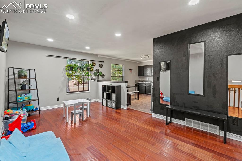 Image 9 of 44: Living Room