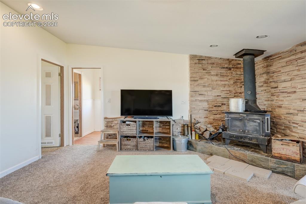Image 14 of 19: Living Room