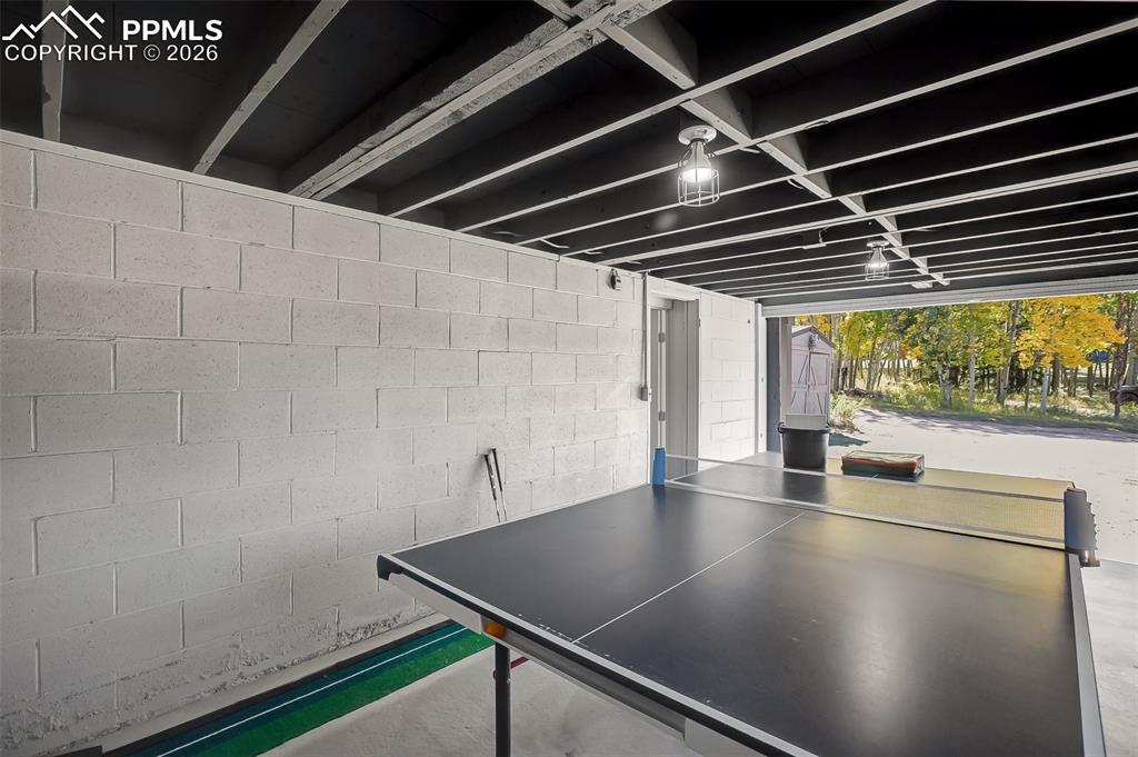 Image 31 of 34: Single Car Garage