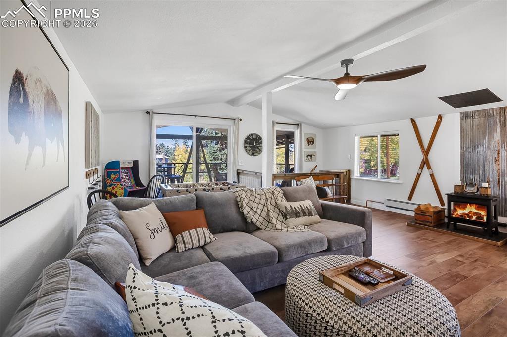 Image 7 of 34: Main Level Living