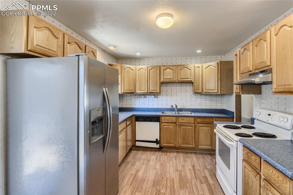 Listing 5931000, Image 13 of 28