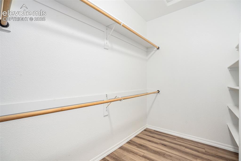 Image 14 of 31: Closet