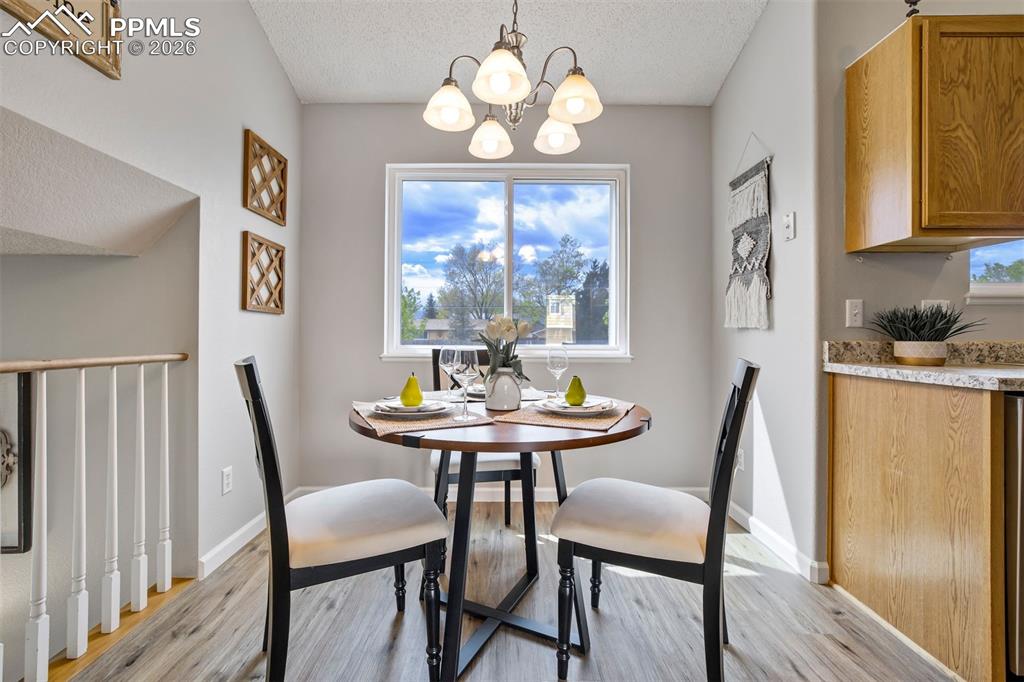 Image 11 of 43: Dining Area