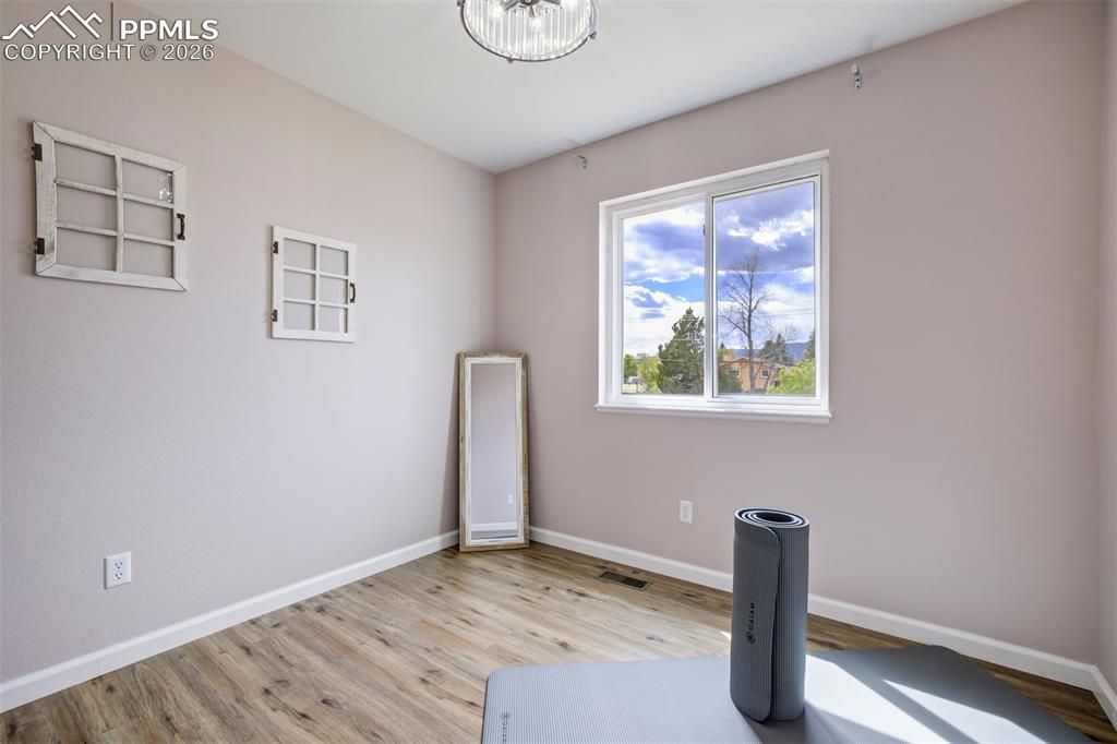 Image 19 of 43: Bedroom