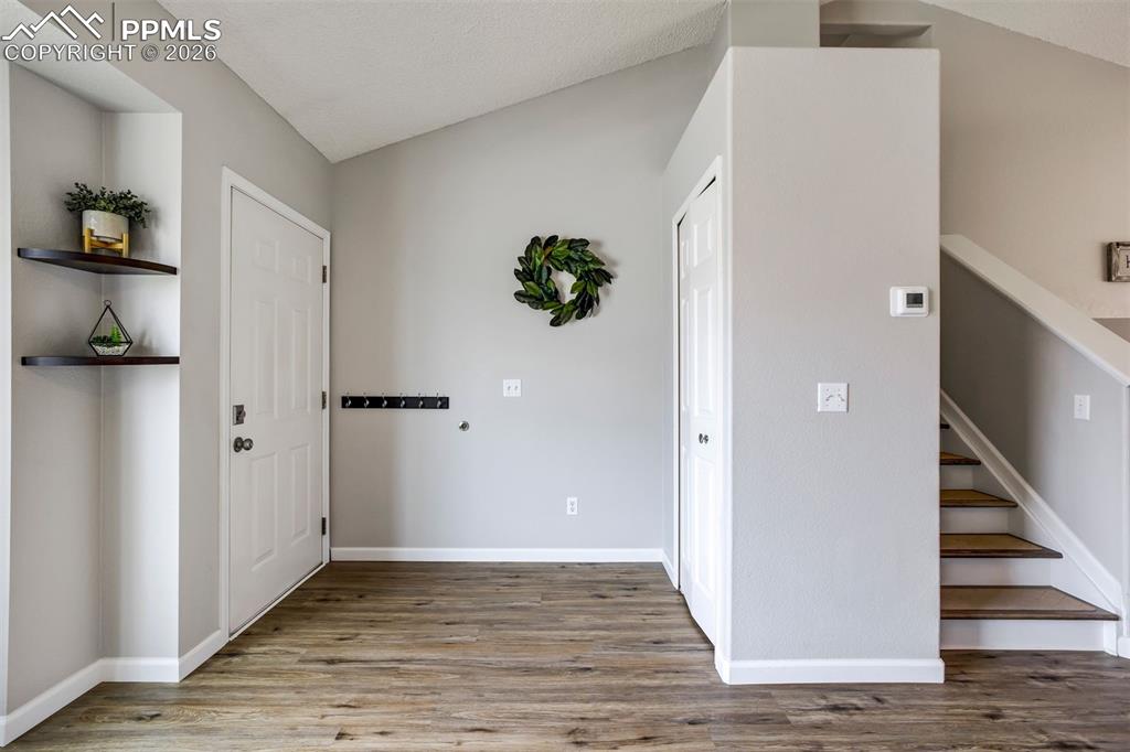 Image 6 of 43: Entry