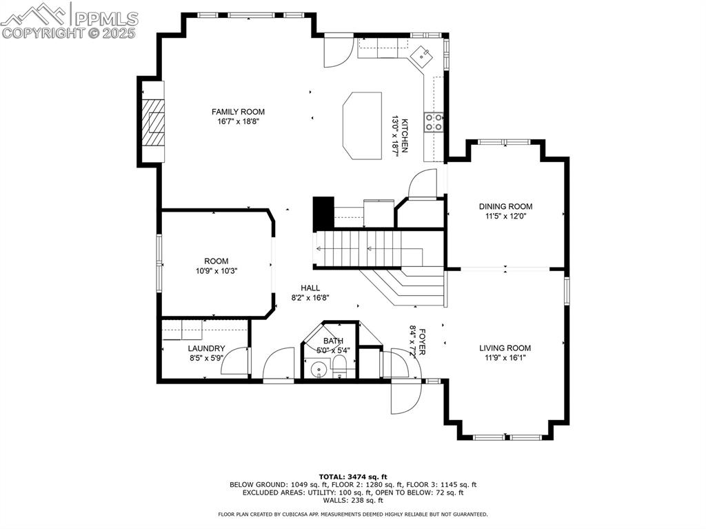 Image 44 of 46: View of floor plan / room layout