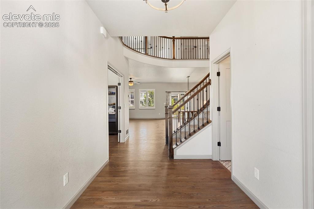 Image 12 of 50: Entrance Foyer