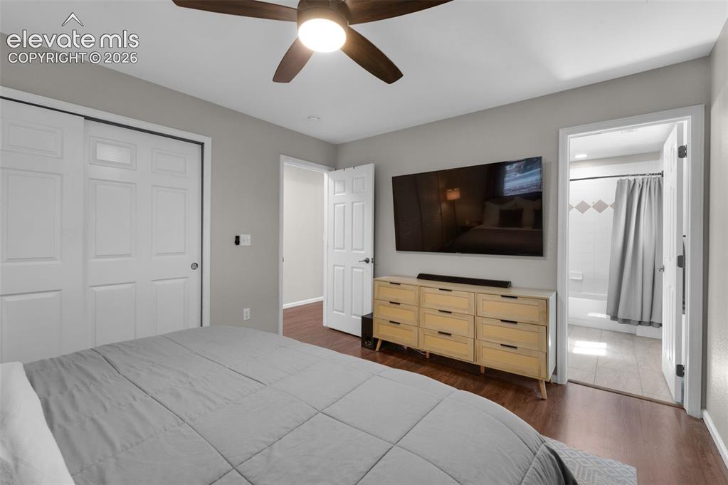 Image 14 of 35: Dining Area
