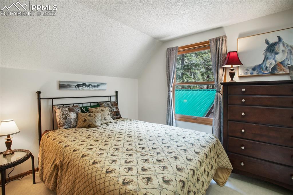 Image 25 of 47: Bedroom