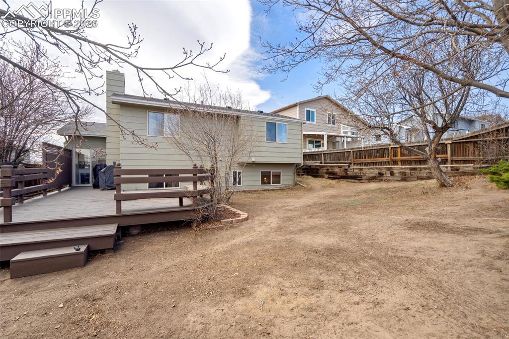 Image 28 of 37: Back of Structure