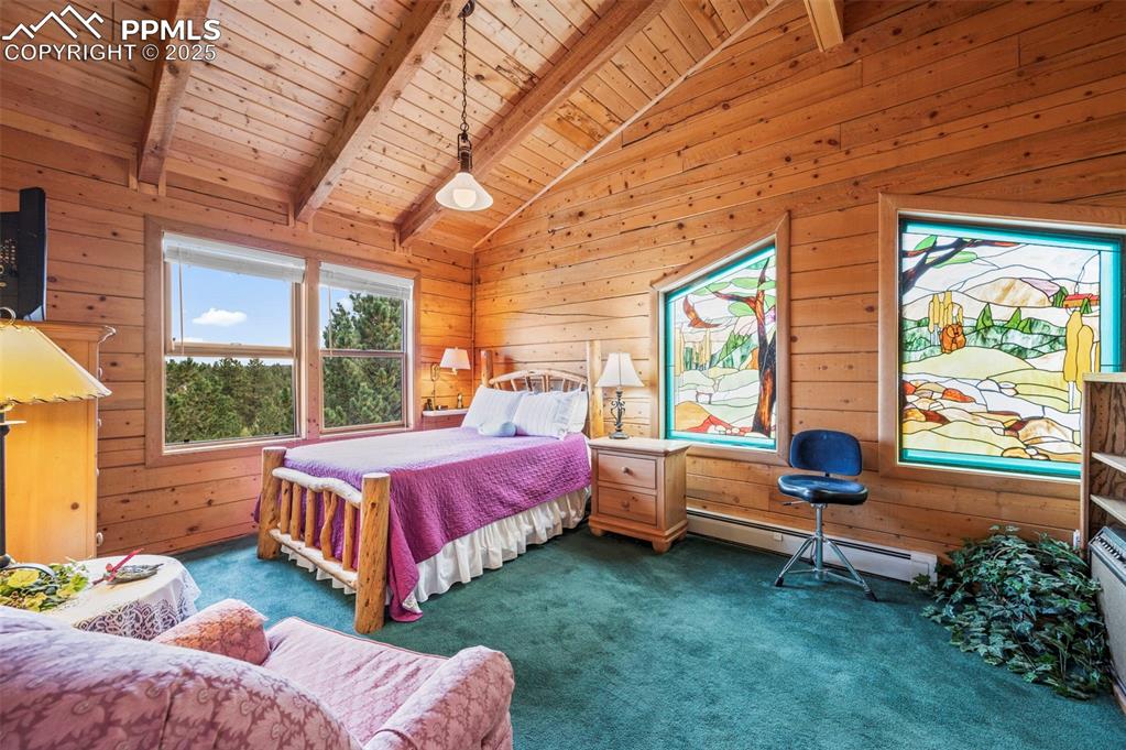 Image 20 of 39: Bedroom