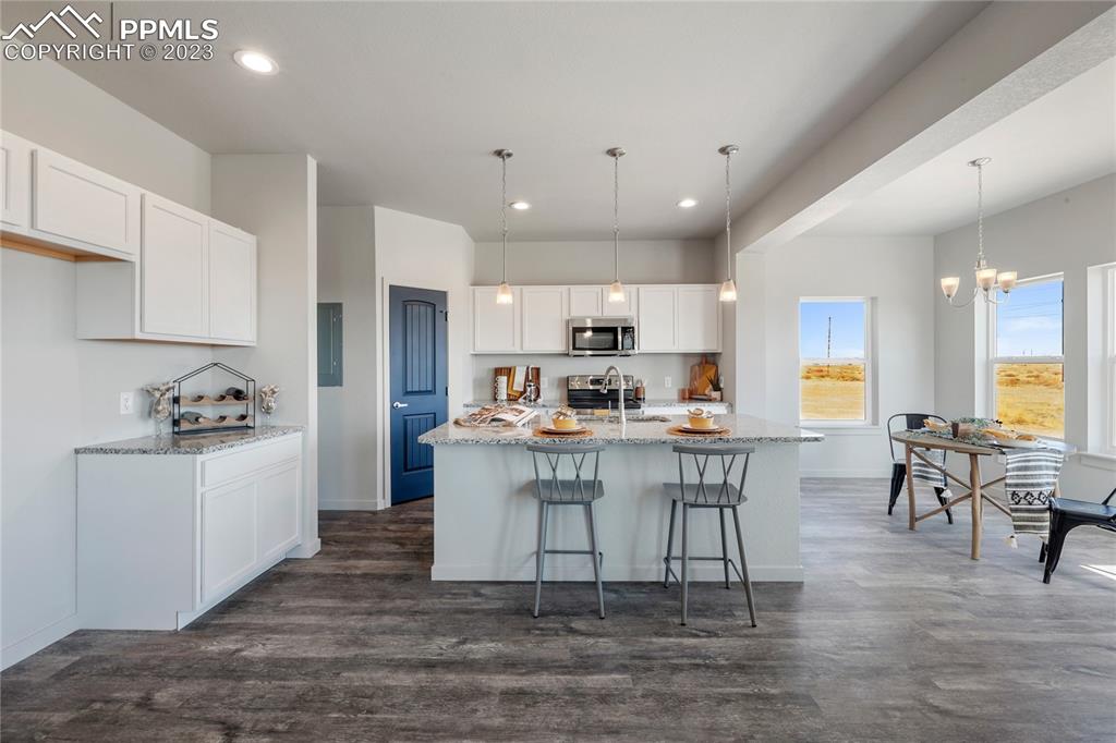 Listing 5936211, Image 3 of 41