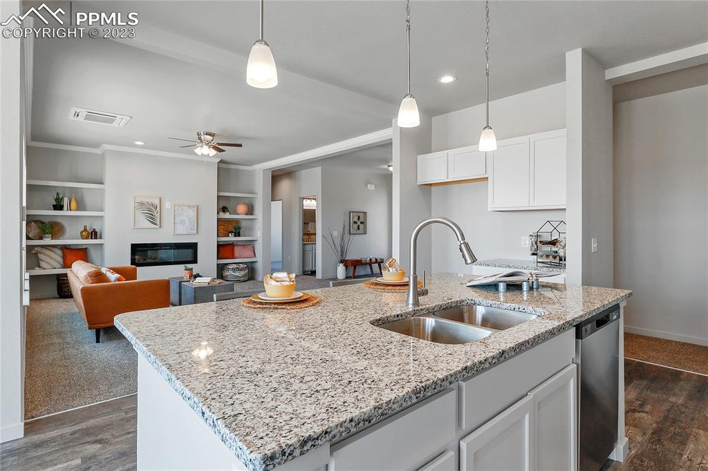 Listing 5936211, Image 8 of 41