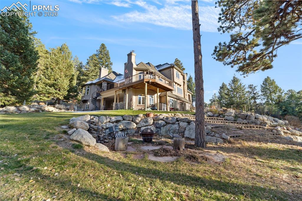 Image 2 of 50: Back of Structure