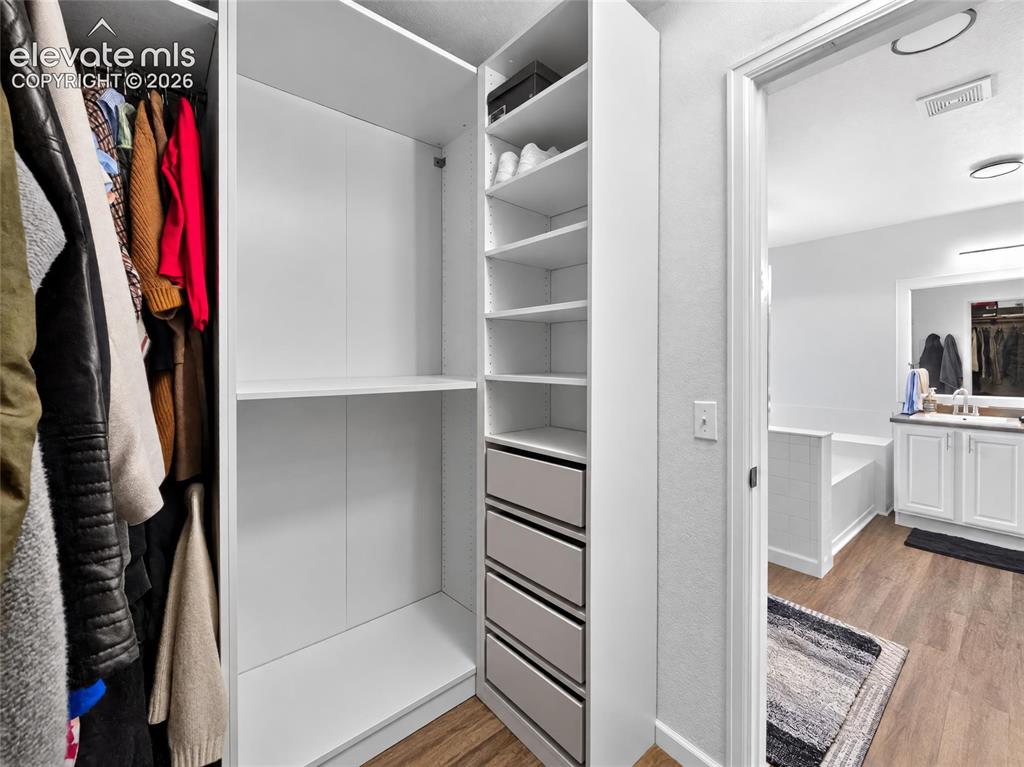 Image 20 of 44: Closet