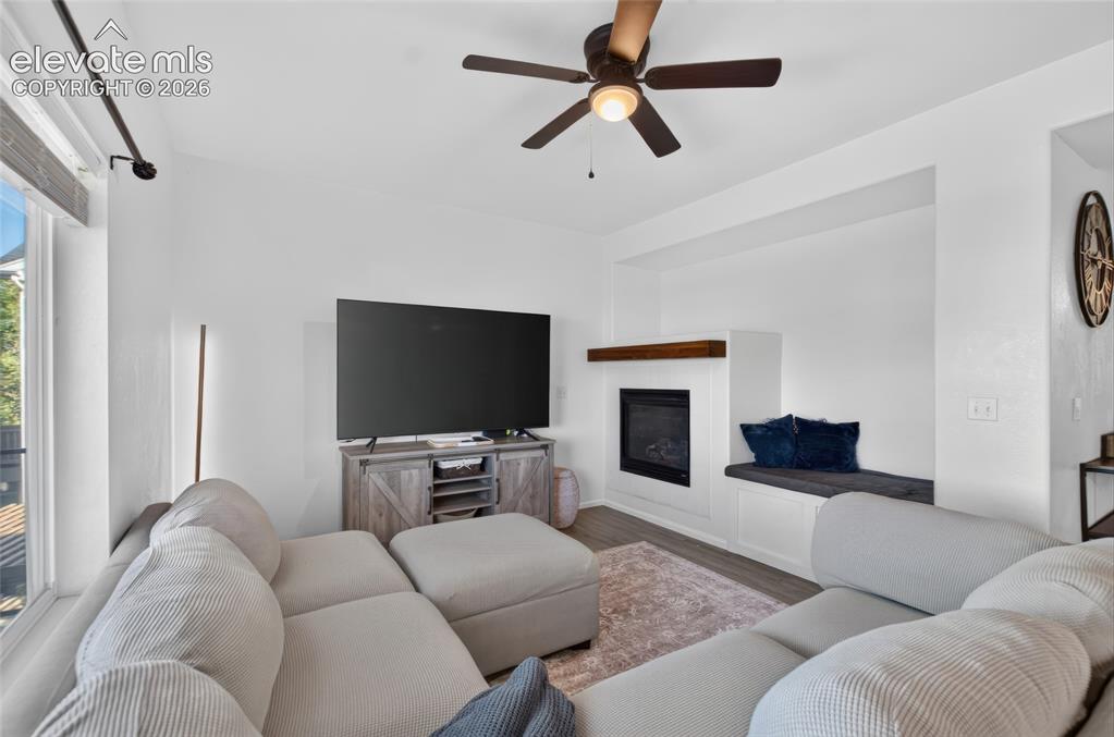 Image 6 of 44: Living Room