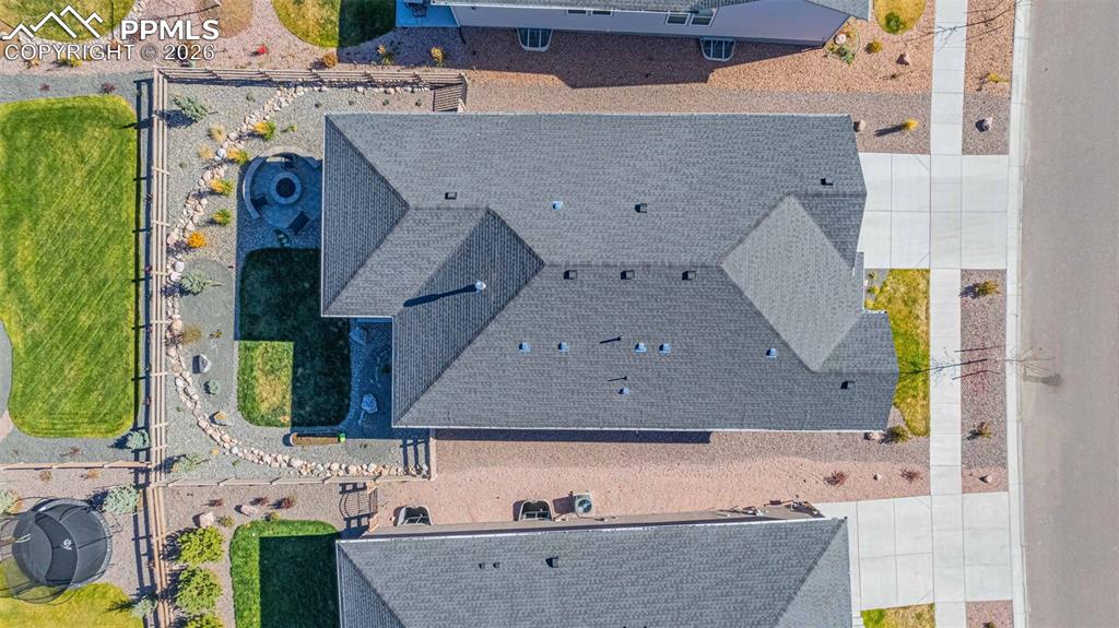 Image 38 of 38: Drone / aerial view