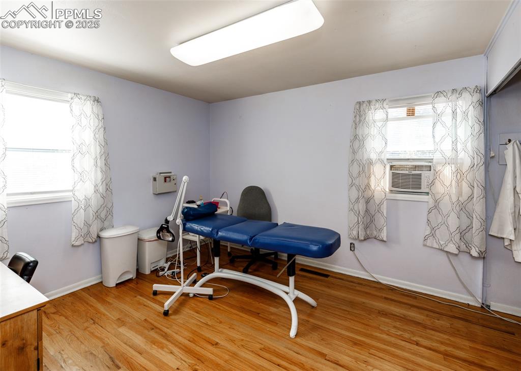 Image 11 of 19: Bedroom