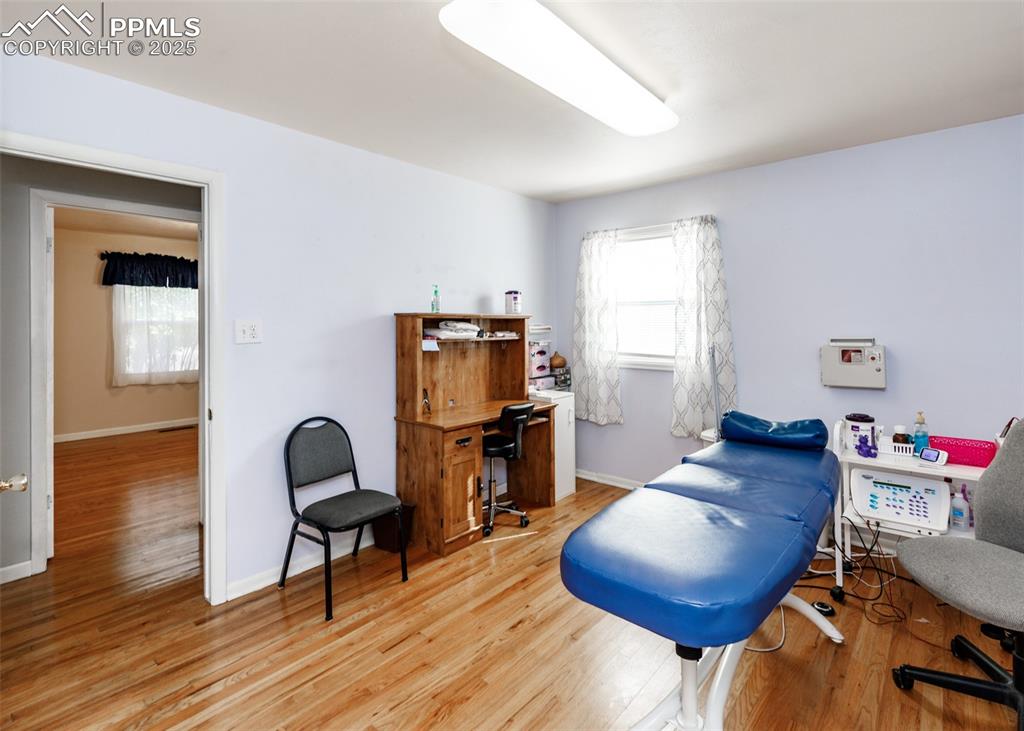 Image 12 of 19: Bedroom