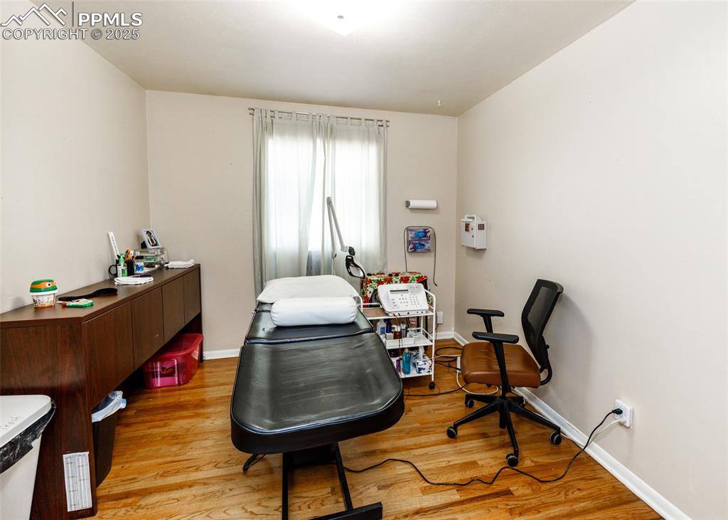 Image 13 of 19: Bedroom