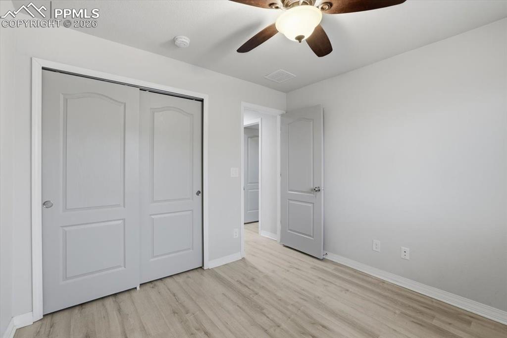 Image 31 of 38: Bedroom