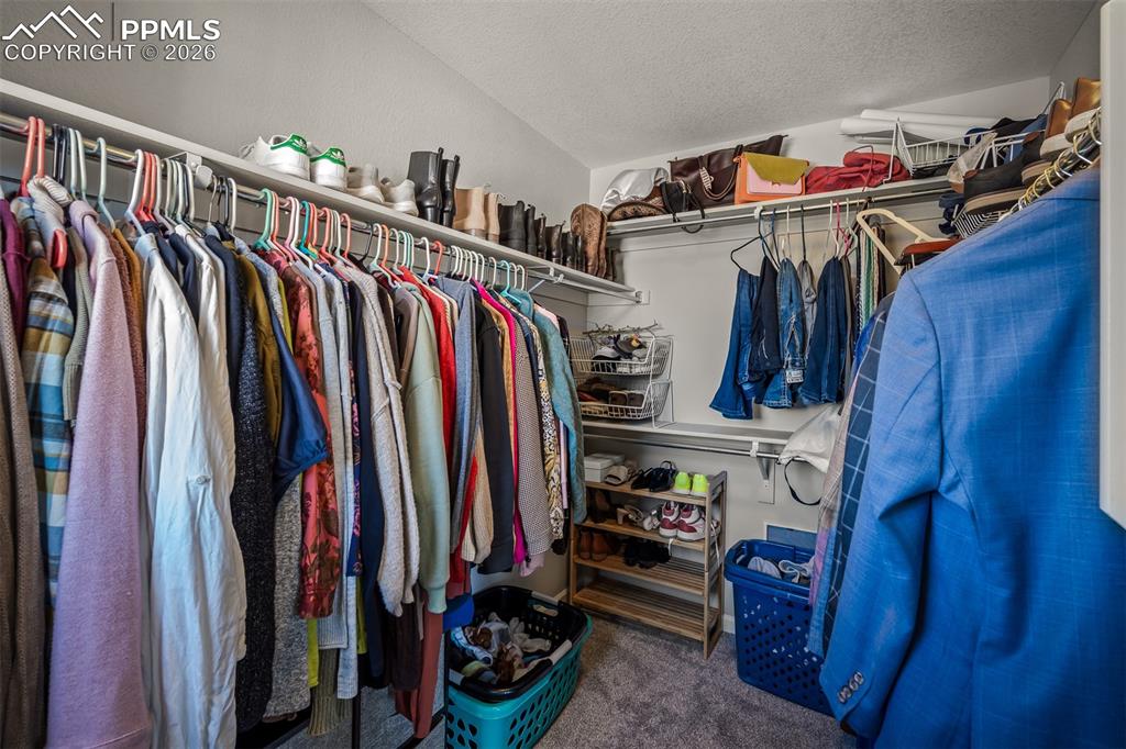 Image 27 of 49: Closet