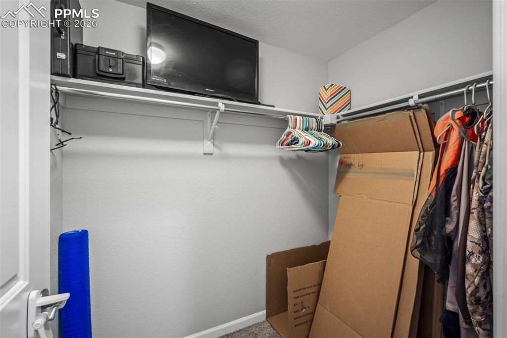 Image 42 of 49: Closet