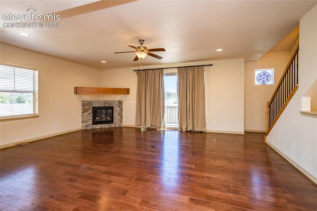 Image 10 of 37: Living Room